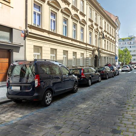 Cute 1Bedroom Center Apartment Прага Экстерьер фото